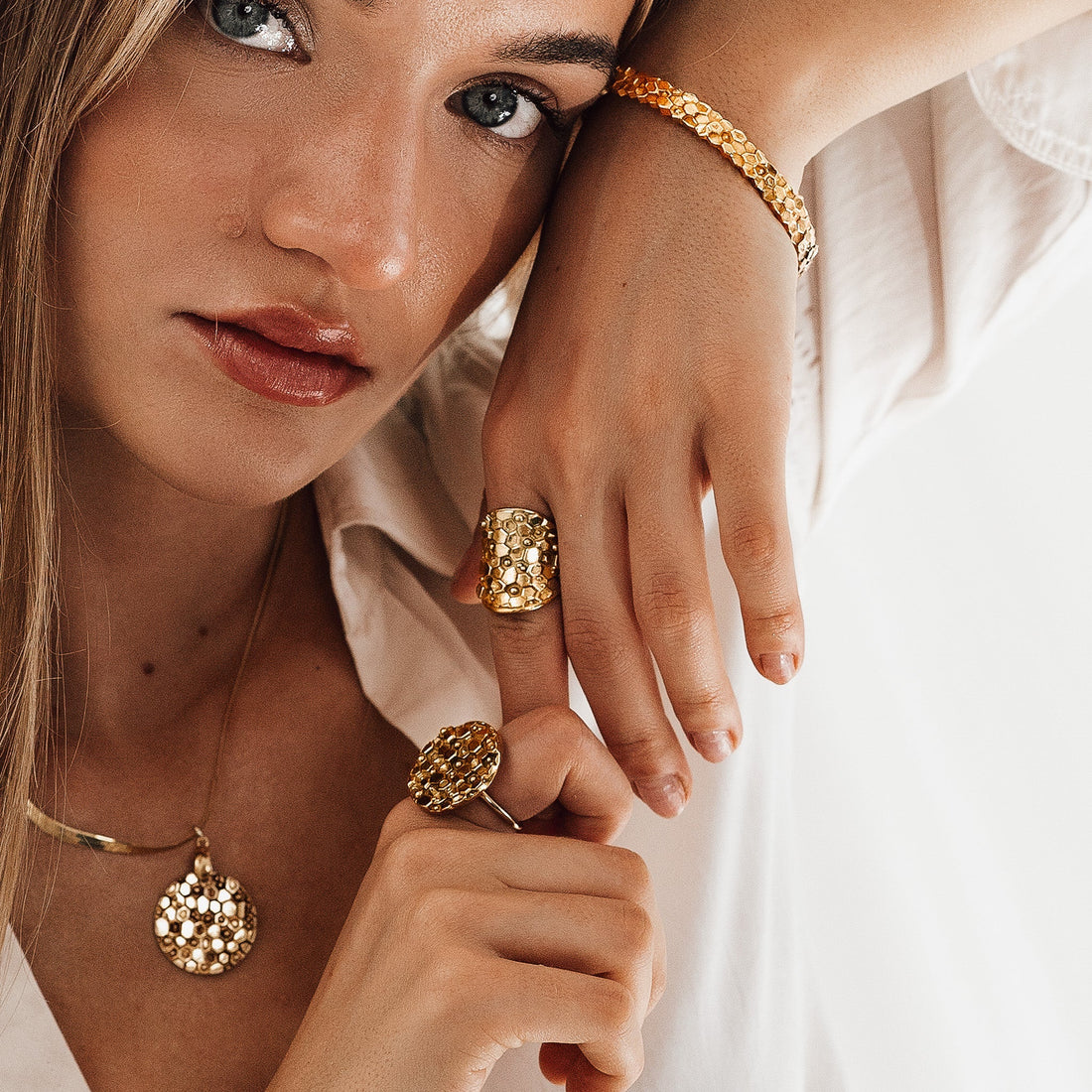 Gold Statement Saddle Ring - Hemera